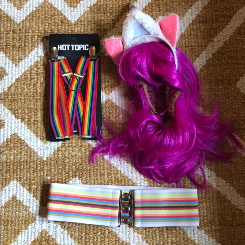 Halloween bundle * unicorn horn * hot pink wig *